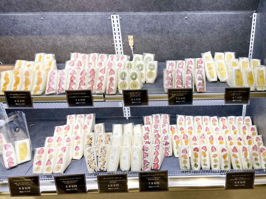 パティシエが作るフルーツサンド専門店「GINZA FRUIT BOON by Utsuwa」が有楽町イトシアにリニューアルオープン！300年続く老舗仲卸に選び抜かれた極上の果実のお味は…