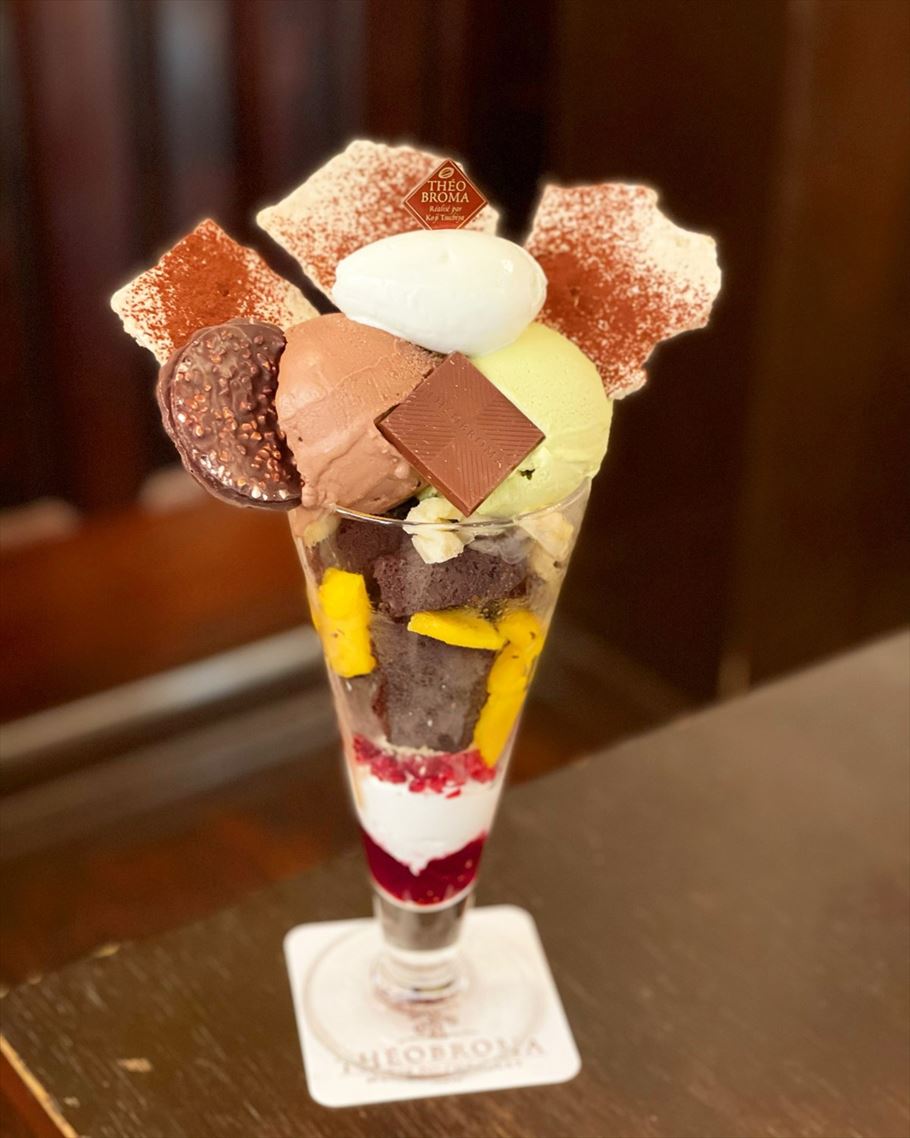 “味覚の魔術師”土屋シェフのジェラート専門店「ジェラテリア テオブロマ」（神楽坂）チョコレートとピスタチオが絶品しすぎる豪華パフェ