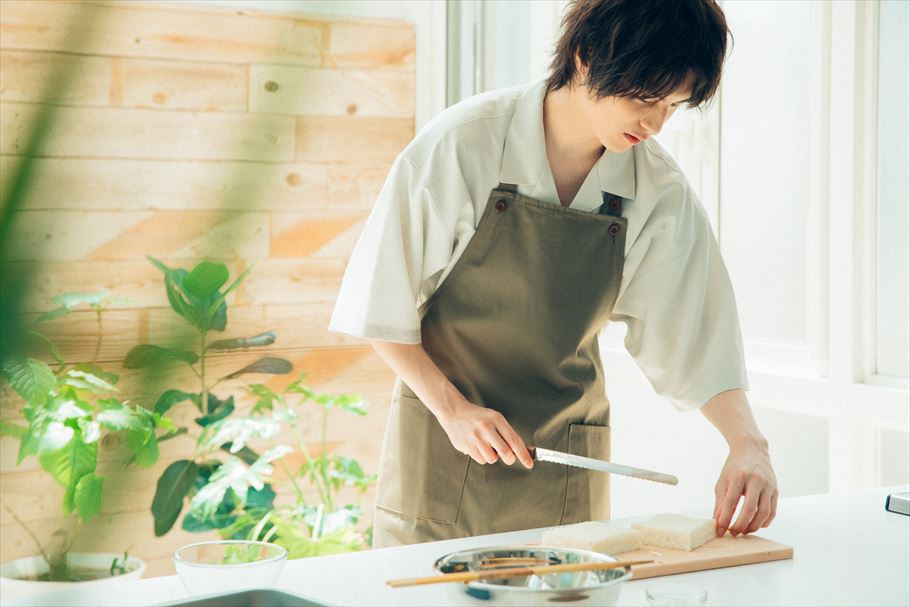 スイーツ男子・小南光司さんがいつも作る「しっとりフレンチトースト」の作り方を初公開