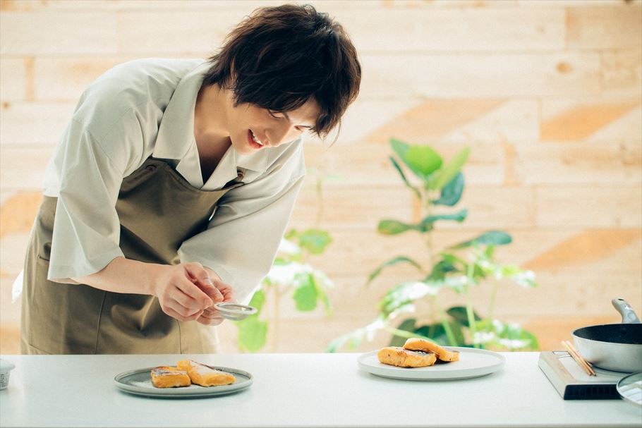 スイーツ男子・小南光司さんがいつも作る「しっとりフレンチトースト」の作り方を初公開