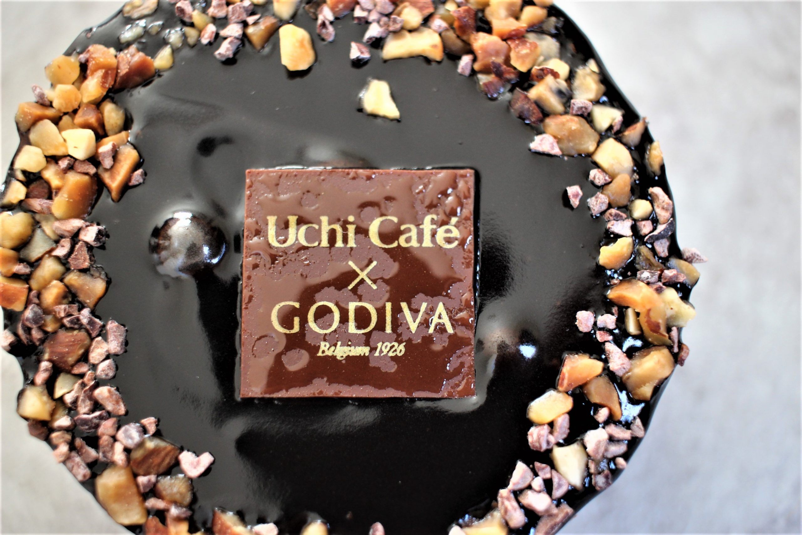 完売必至！【ローソン×GODIVA】で一足早くクリスマス気分が楽しめる