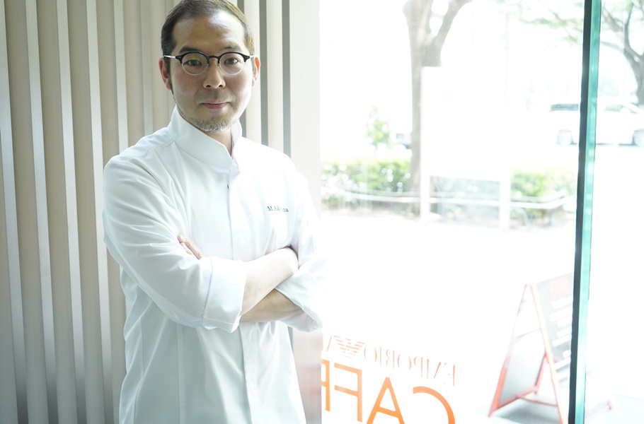 毎月通わずにはいられない【エンポリオ アルマーニ カフェ表参道のパフェ】の秘密とは？