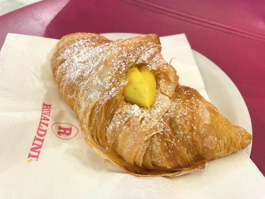 ローマ、ベネチア、フィレンチェを巡る旅！編集部が実際に行って体感、コロナ後のイタリア。行き方から絶品カフェまでを徹底網羅！エクスプレスの待ち時間に行きた！い可愛すぎるパティスリー「Rinaldini（リナルディーニ）」
