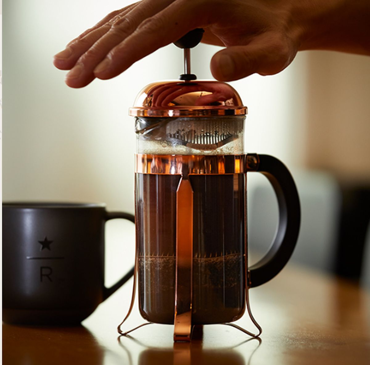 失敗しないコーヒーの淹れ方。スターバックスのスペシャリストに聞いた、もっと美味しく飲めるハンドドリップコーヒー初心者基本