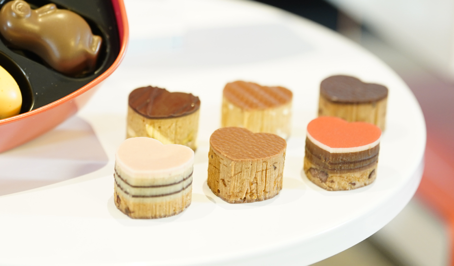 真っ赤な箱が最高にクール♡「ピエール マルコリーニ」バレンタインコレクション発表会に行ってきた