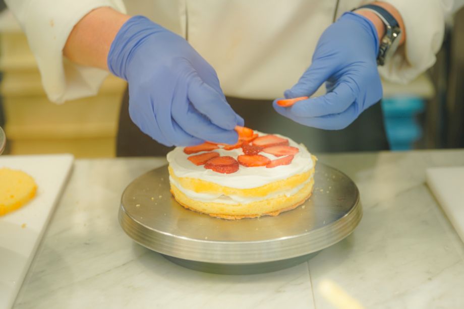 元祖ショートケーキが、原宿の「コロンバン」が帰ってきた！連載：最高のショートケーキを求めて