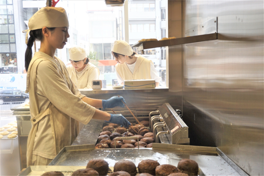 生ドーナツ専門店「I'm donut ?表参道店ＯＰＥＮ。ここでしか味わえない秋の新作はキーマドーナツ？