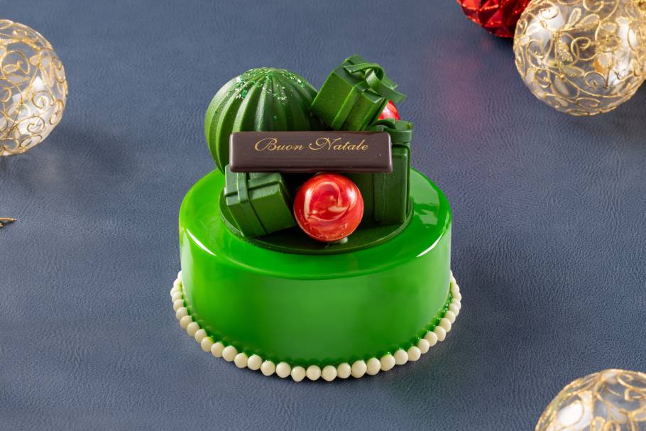 ホテルやチョコレート専門店が手掛けるクリスマスケーキ速報！