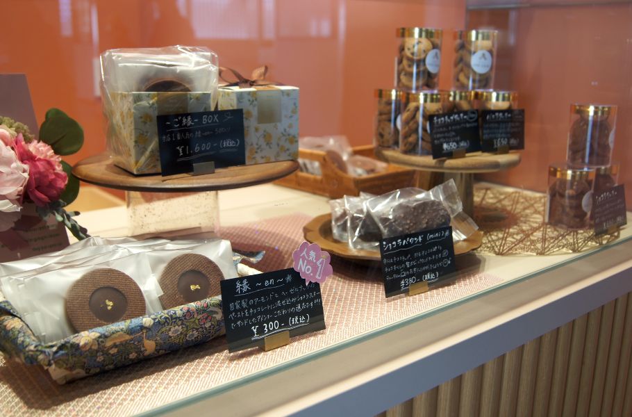 「Atelier AME SHOW（アトリエアメショー）」（大阪・和泉中央）が贈る世界にひとつだけの飴細工と焼き菓子
