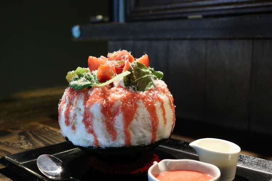 2、3時間待ち！？ファン続々。ゴーラーが集まる神保町のかき氷専門店「かき氷 志膳」