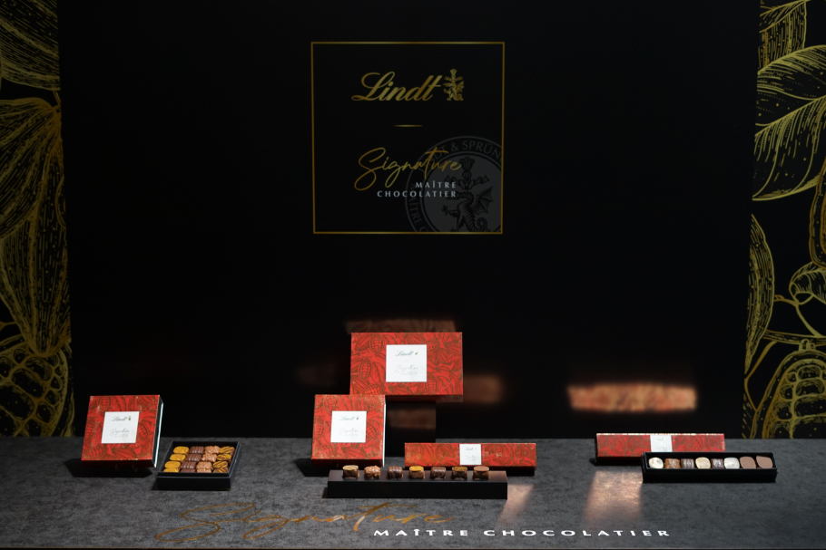 リンツから新作!アルティザン・ショコラ「シグネチャープラリネ」。2年の歳月をかけた7粒とはいったいどんな味なのか!?