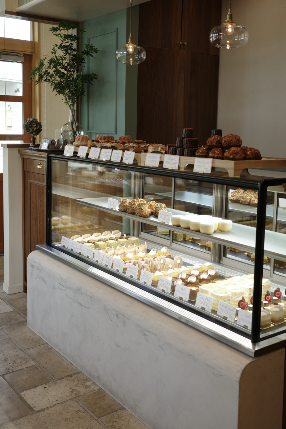 都内の名店で磨いた技術を高崎で。「Pâtisserie Arlhériter(パティスリーアルエリテ)」で味わう本格フランス菓子