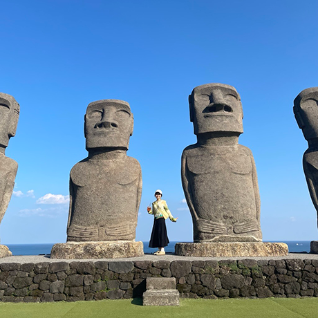 Editor スイーツのときめきを運ぶメッセンジャー えり