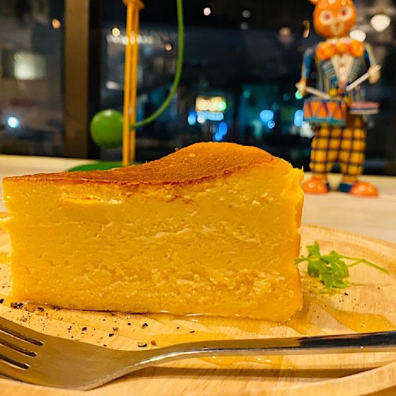 渋谷「Usagi」（うさぎ）素材×素材の化学変化から生まれる「バスクチーズケーキ」とは？