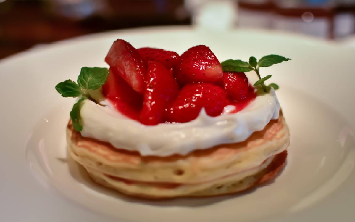 「シャングリラホテル東京」で人気の朝食パンケーキ！ 一度は行きたい！東京駅日本橋口より徒歩1分のところにある高級ホテル