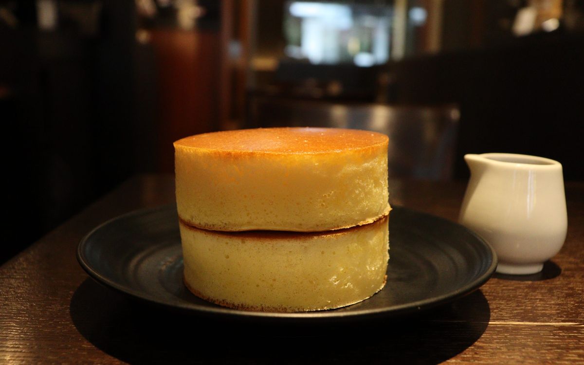 高さ3cm 2段という圧倒的存在感のホットケーキ 5月にアニバーサリーを迎える湯島の 自家焙煎珈琲みじんこ Ufu ウフ 高さ3cm 2段という圧倒的存在感のホットケーキ 5月にアニバーサリーを迎える湯島の 自家焙煎珈琲みじんこ Ufu ウフ