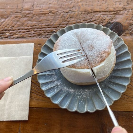 マリトッツォ×ふわふわドーナツ！？売り切れ必至、三重県松阪市「FLAP coffee」