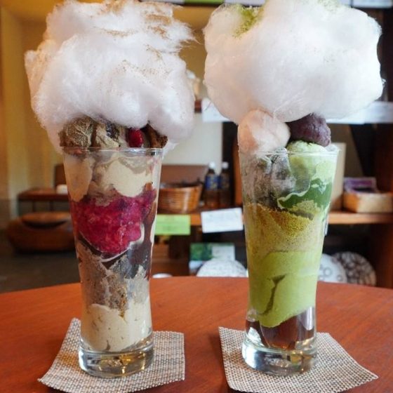 横浜元町の日本茶専門店でいただく本格抹茶、ほうじ茶パフェ「茶倉ＳＡＫＵＲＡ」