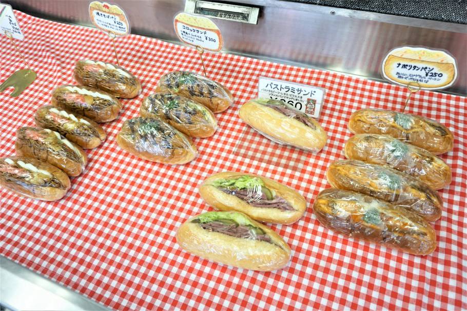 日本の食パン文化は横浜元町「ウチキパン」から始まった！130年続く人気の秘密とは？