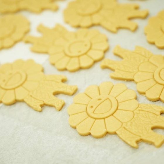 予約・入手困難なお菓子の世界vol.5 番外編「となりの開花堂」“お花”がいっぱいのクッキー工場に潜入