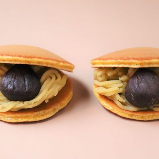 「nanarica」のモンブラン×どら焼き。作り立てはほわっふわ、濃厚で栗好き必見の美味しさ