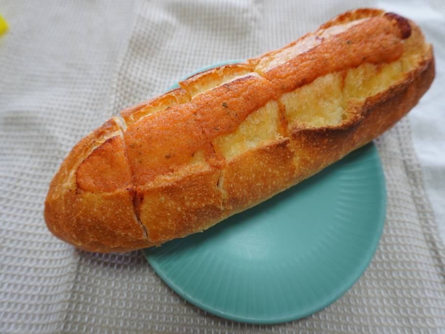 横浜でパンを買うなら♡「トツゼンベーカーズキッチンの食べると幸せになれるバナナパン