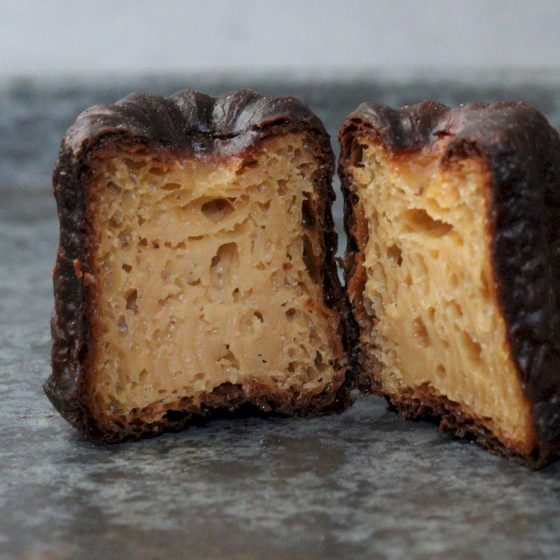 福岡のパンの名店「パンストック」（PainStock）が試行錯誤し生み出した“奇跡の香りと食感”のカヌレ　魅惑のカヌレ部連載vol.15