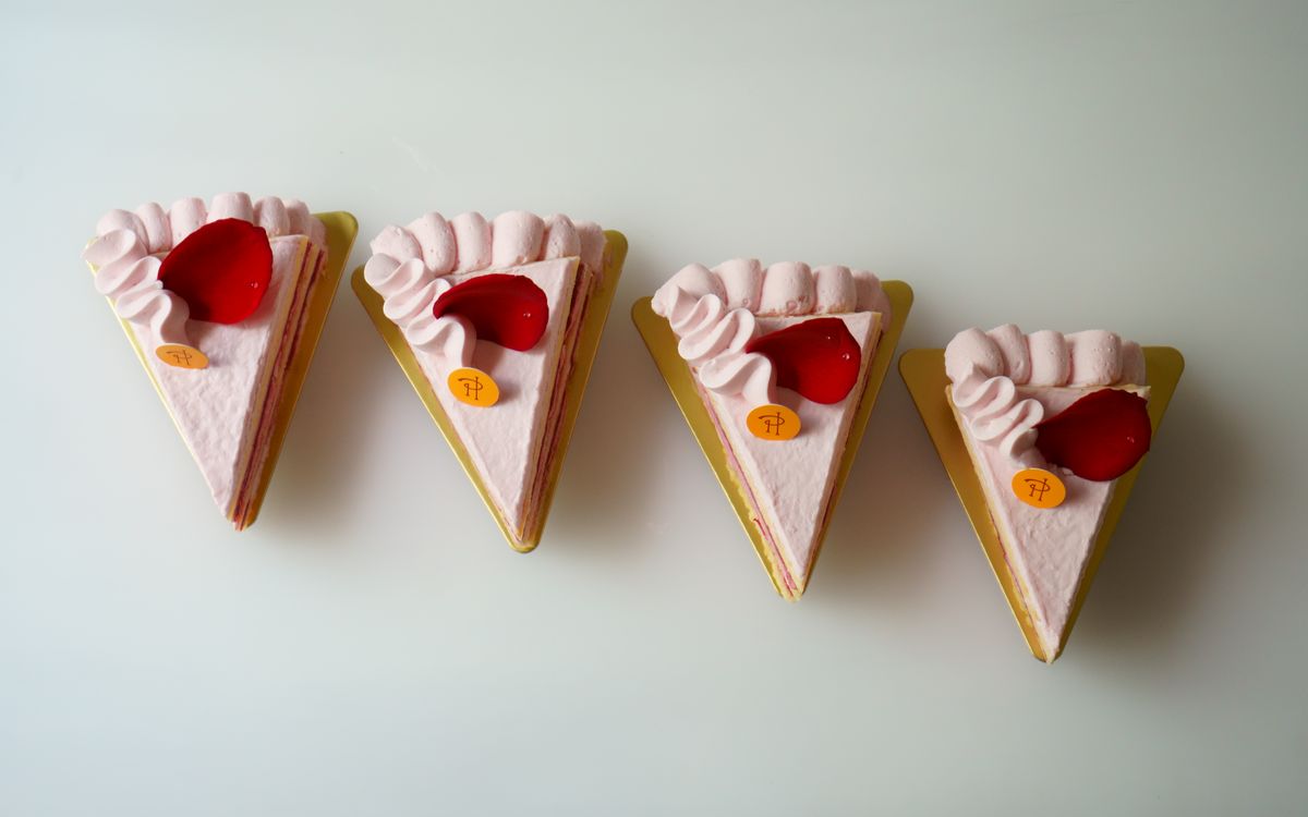 舌が驚くほど美味しい。「ピエール・エルメ・パリ」の日本リスペクトで生まれたイスパハン×ショートケーキの魔術。連載：最高のショートケーキを求めて vol.13