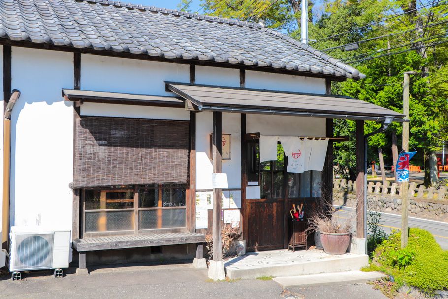 群馬県前橋市の総社神社のすぐ隣にある昭和レトロで素敵な古民家cafe「えんにち茶屋」さんの絶品モンブラン
