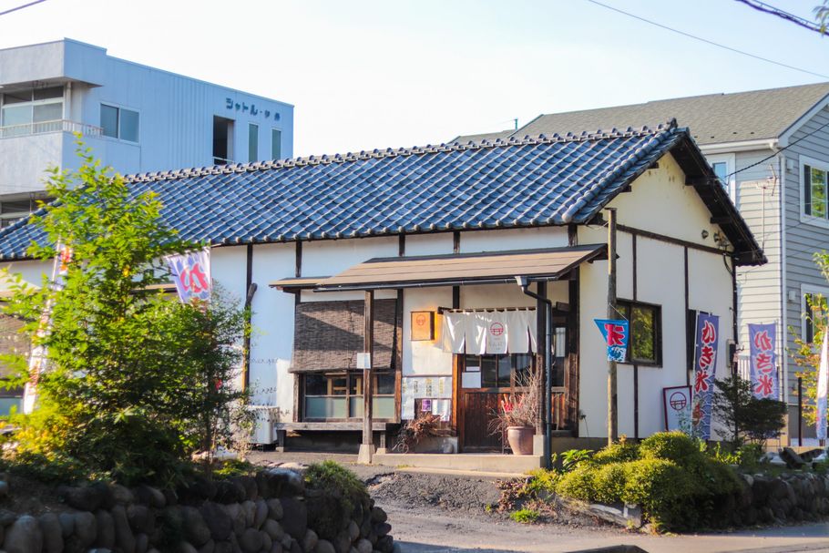 群馬県前橋市の総社神社のすぐ隣にある昭和レトロで素敵な古民家cafe「えんにち茶屋」さんの絶品モンブラン