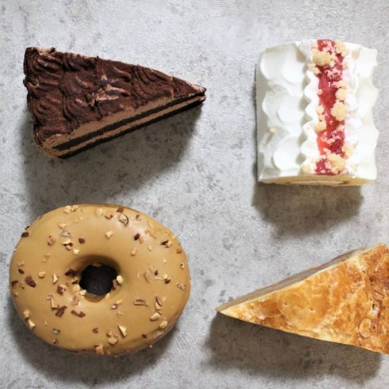 【スタバ】この冬絶対食べたいスイーツ4選！新作もご紹介