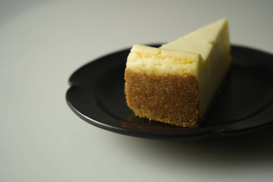 成城石井に日本未上陸店「チーズケーキファクトリー」のチーズケーキがあるって知ってた？実食レポート！