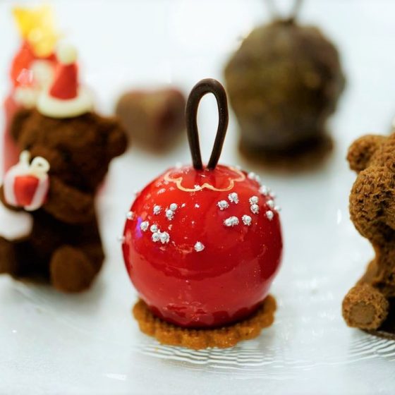 すでに予約困難！？　フランス帰りの一流シェフが編み出す、かわいすぎるクマスイーツの楽園「Season & Co.」（梅田）