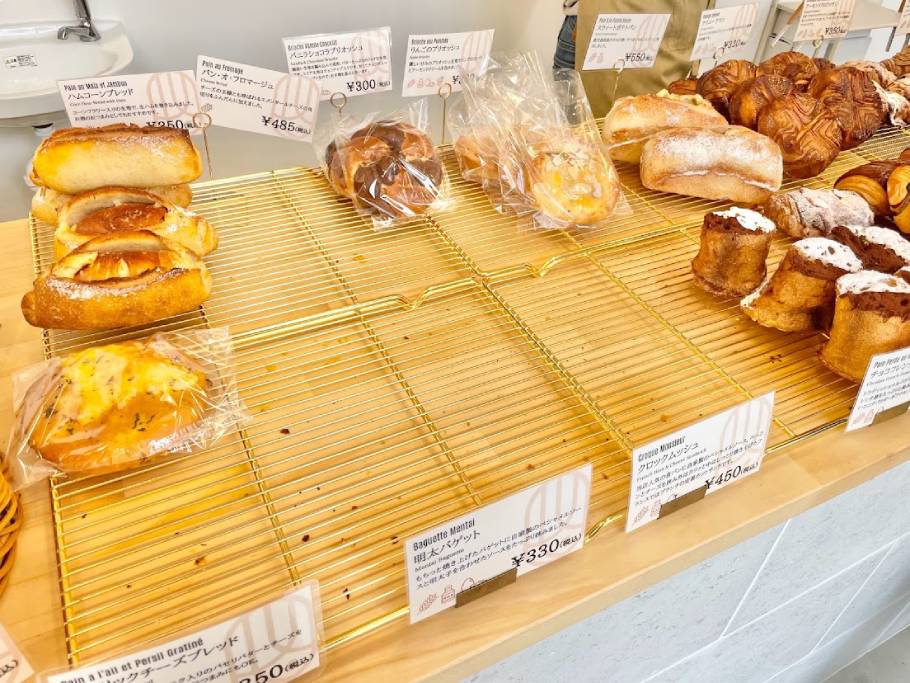 武蔵小山 パン屋　「美しすぎるクロワッサンがある」パン好きさんで瞬く間に話題に！武蔵小山「Le Lieu Unique（ル・リュー・ユニーク)」のクロワッサンを食べ比べ