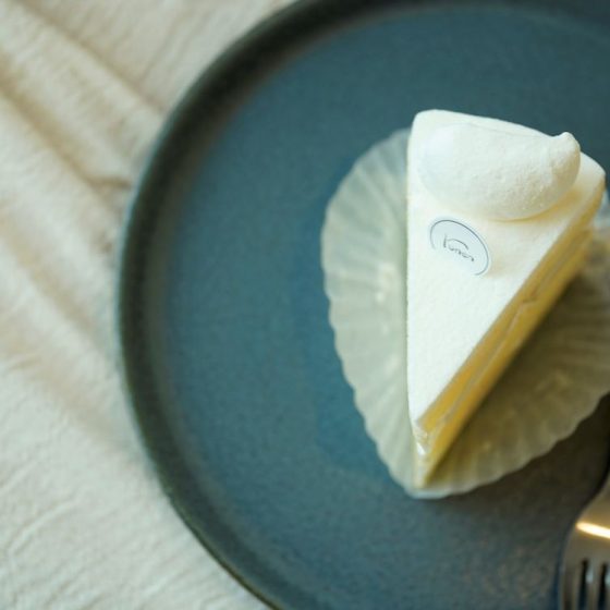 淡い色の儚い美しさに酔いしれて。若きシェフが作る美しいケーキ。大阪・北区「ronen」(ロネン）最高のショートケーキを求めて vol.17