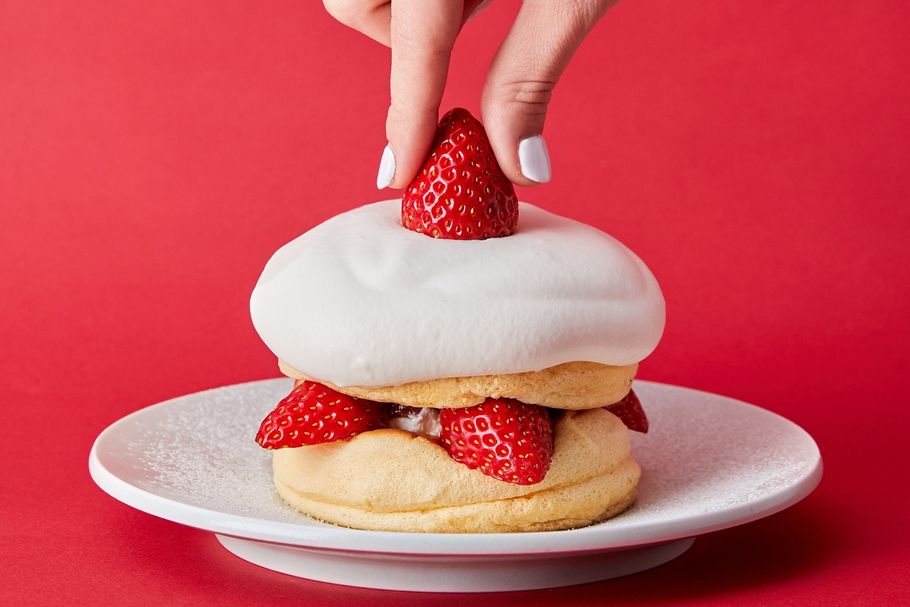 有名パンケーキ店「FLIPPER'S（フリッパーズ）」の“奇跡のパンケーキ”がコラボした一皿が贅沢すぎる！！