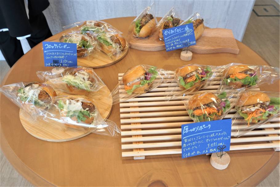 3月7日OPEN！ほかでは味わえない組み合わせが魅力！碑文谷「田中惣菜店」のおしゃれな惣菜パンをゲット