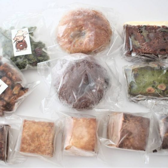 知る人ぞ知るSNSで話題の幻のお菓子便「mamicook(まみコック)を買ってみた