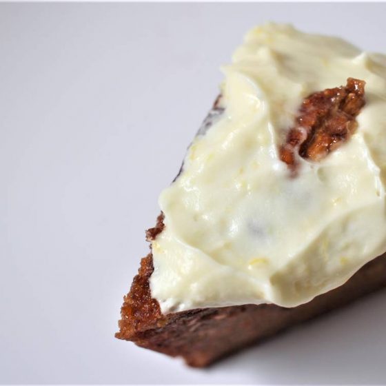 【浜松町】キャロケ好きがリピする！「Tokyo Sabaku Stand」のレモン香るさわやかなキャロットケーキをご紹介