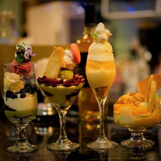 「ロイトシロ」（新宿・歌舞伎町）同性愛カップルがつむぐ、最高の夜パフェ