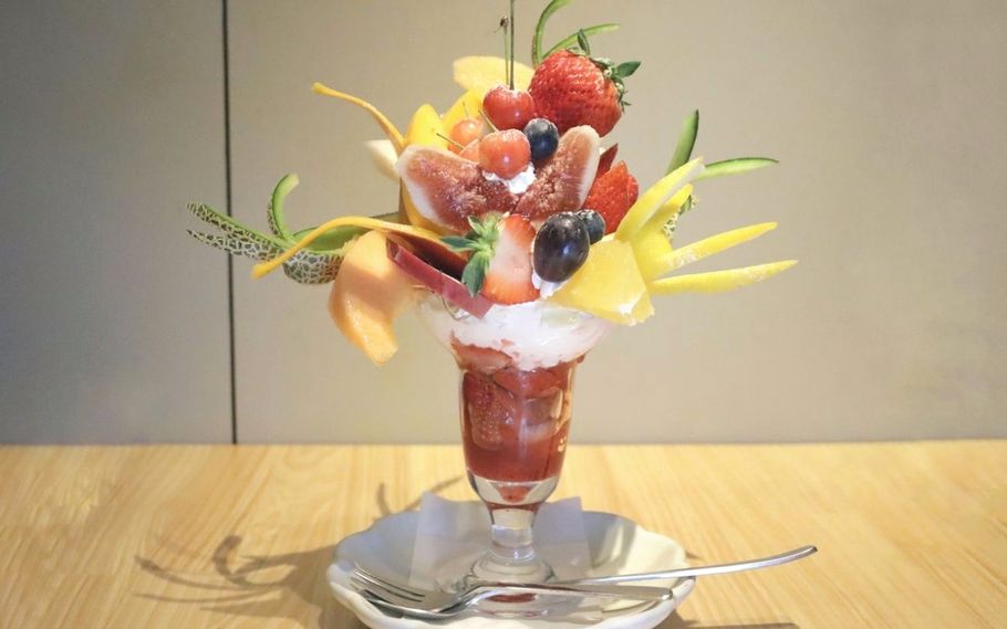 「吉祥寺Berry coco（ベリーココ）」のパフェを食べたら“楽園”が見えた？！10種類以上の新鮮フルーツが盛った驚きの味とは