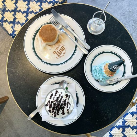 今話題！「JAIME Cafe&Bar」の逆さまチョコミントアイスが超映える！大人の街赤坂で朝活スイーツを楽しもう