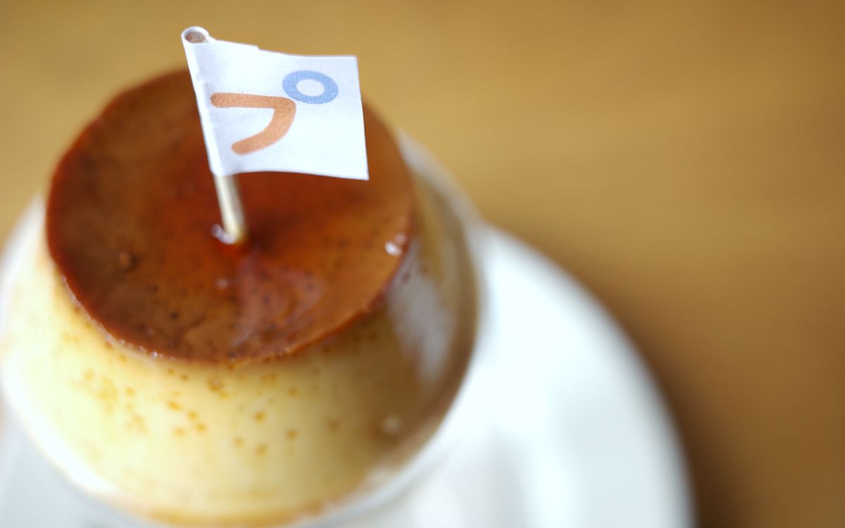 圧巻のプリンパフェ！湘南カルチャーを次世代へ継ぐ老舗カフェ「cafe vivement dimanche（ヴィヴモン ディモンシュ）」（鎌倉）の何度も行きたくなる仕掛けとは