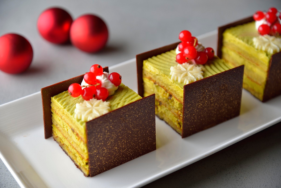 予約開始２時間で完売したクリスマスケーキが今年も再び！「ホテル椿山荘東京」の絶品スイーツ