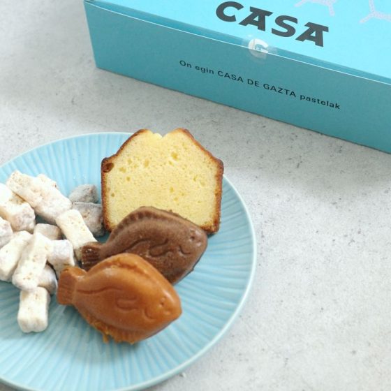 魚のカレイ型マドレーヌがかわいすぎる！チーズ好きが揃って買う「CASA DE GAZTA(カーサ デ ガスタ)」（白金高輪）の焼き菓子に大注目