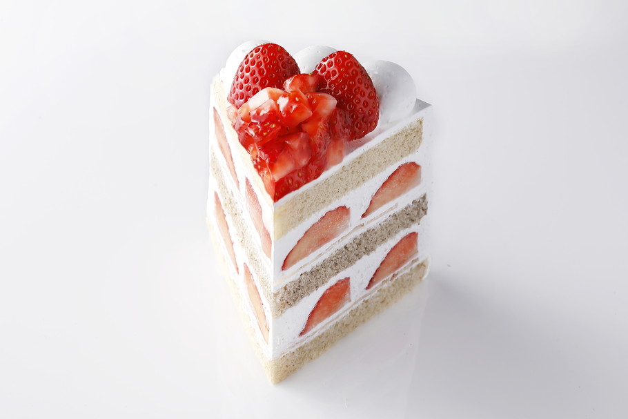 「究極のショートケーキ」が今年も販売！ホテルニューオータニの『新エクストラスーパーあまおうショートケーキ』が豪華すぎる♡
