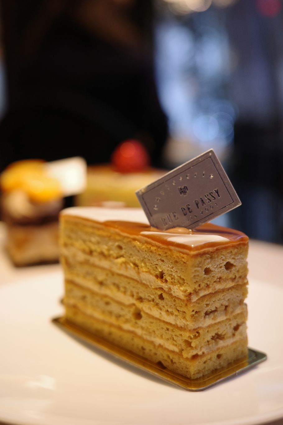 本物のフランス菓子を味わいたいなら『リュードパッシー』（学芸大学）へ。5種類のケーキから見る“新しい伝統菓子”とは？お店の名物キャラメルと、スポンジを使った看板ケーキ「キャラメルサレ」