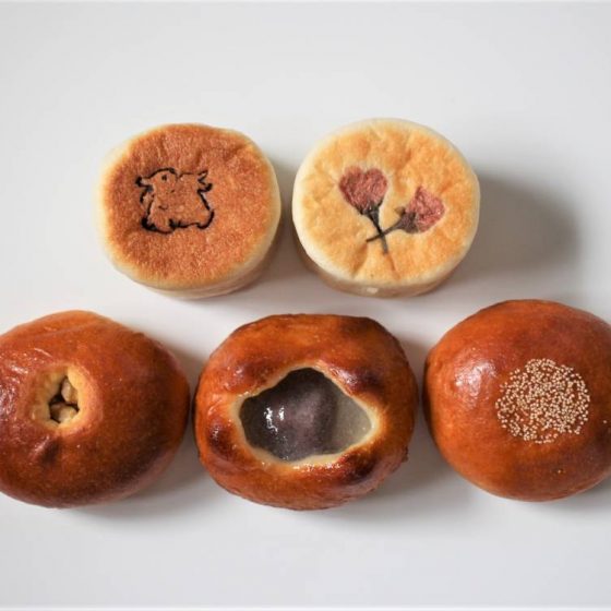 【絶品パンのお取り寄せ】出雲にある創業明治7年の老舗和菓子屋「彩雲堂」。和菓子屋が作るあんパン誕生秘話