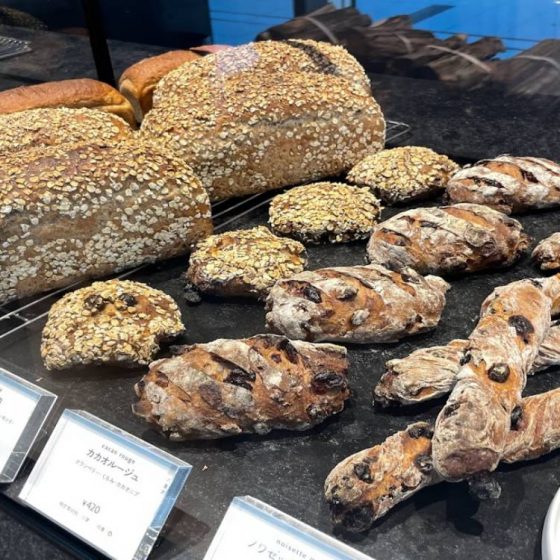 【東京・八重洲】3月グランドオープン！噛めば噛むほど味わい深いパンが揃う「POINT ET LIGNE」