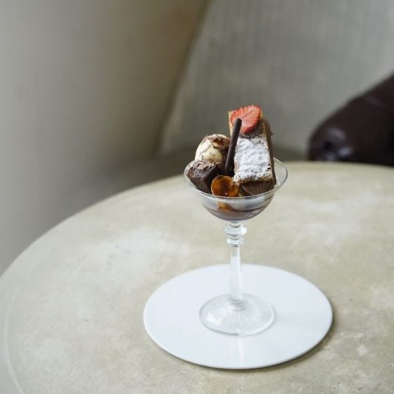 実店舗を持たない「白紙」。有名カフェの店主が魅せる新しいカフェの世界と一期一会の幻のデザートとは？